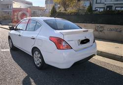 نيسان فيرسا